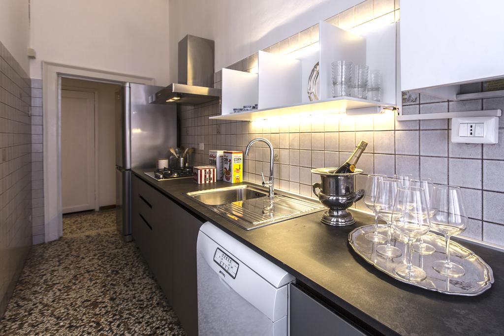 Rialto Design Boutique R&r Venice