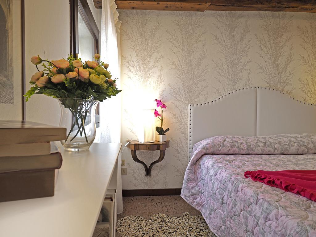 Faville Apartment