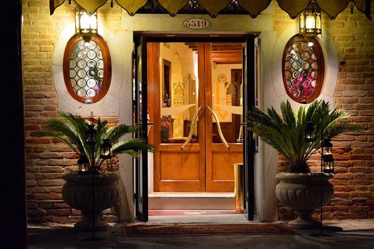 Ai Mori D'oriente Hotel 4*