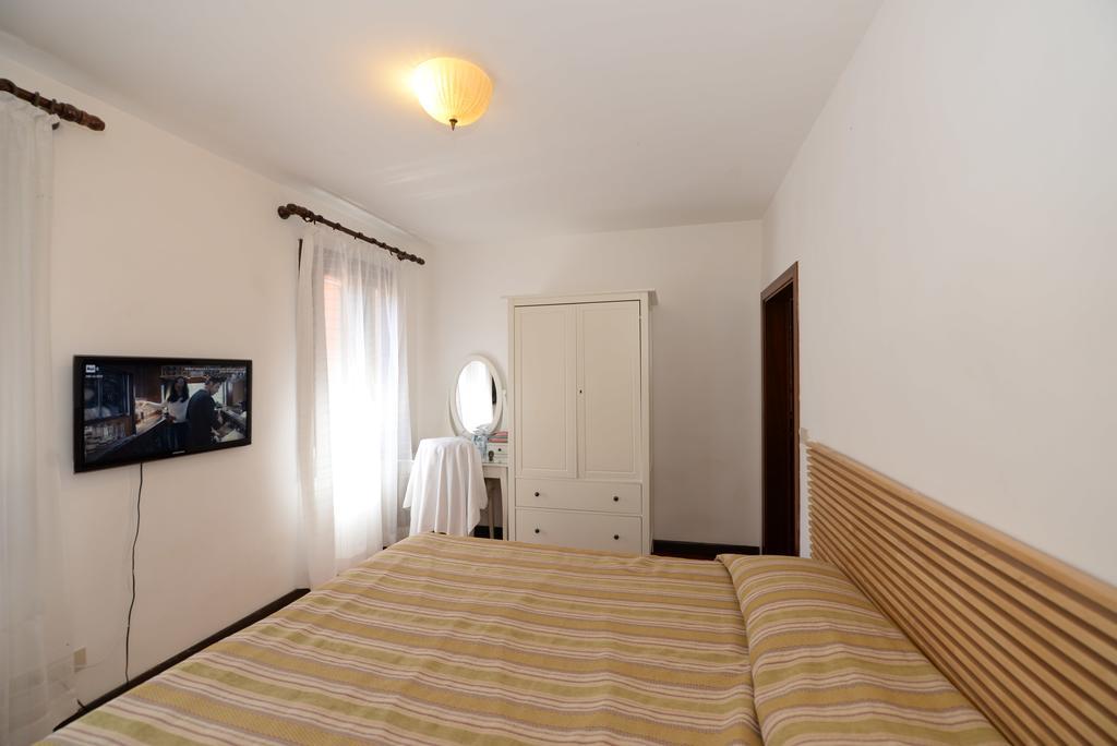 Ca' Del Gallo Guest house 2*