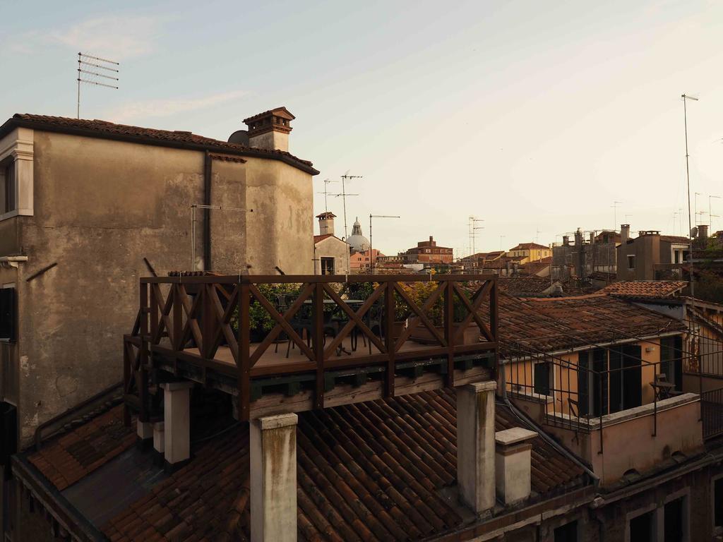 Romantic Views San Marco Apartment