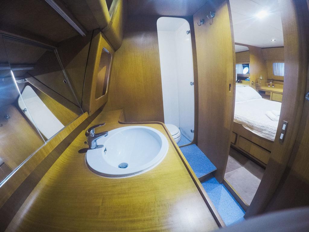 Yacht Diva Botel Venice