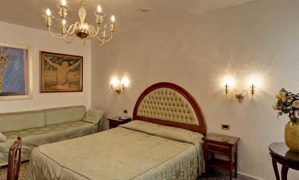 Antica Casa Carettoni 3*