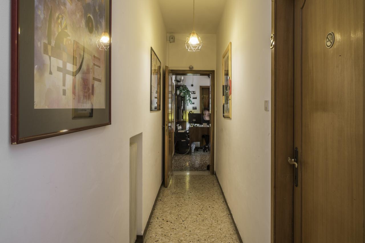 The Academy Albergue Veneza