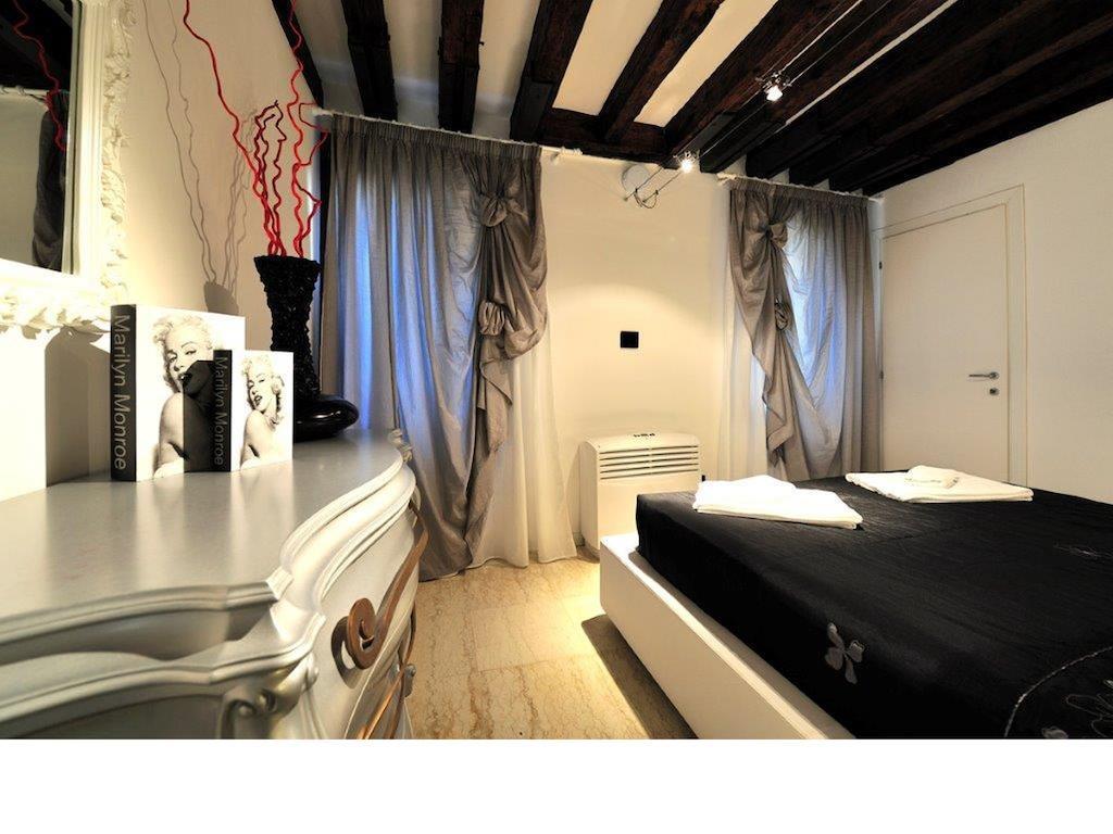 Faville Venice
