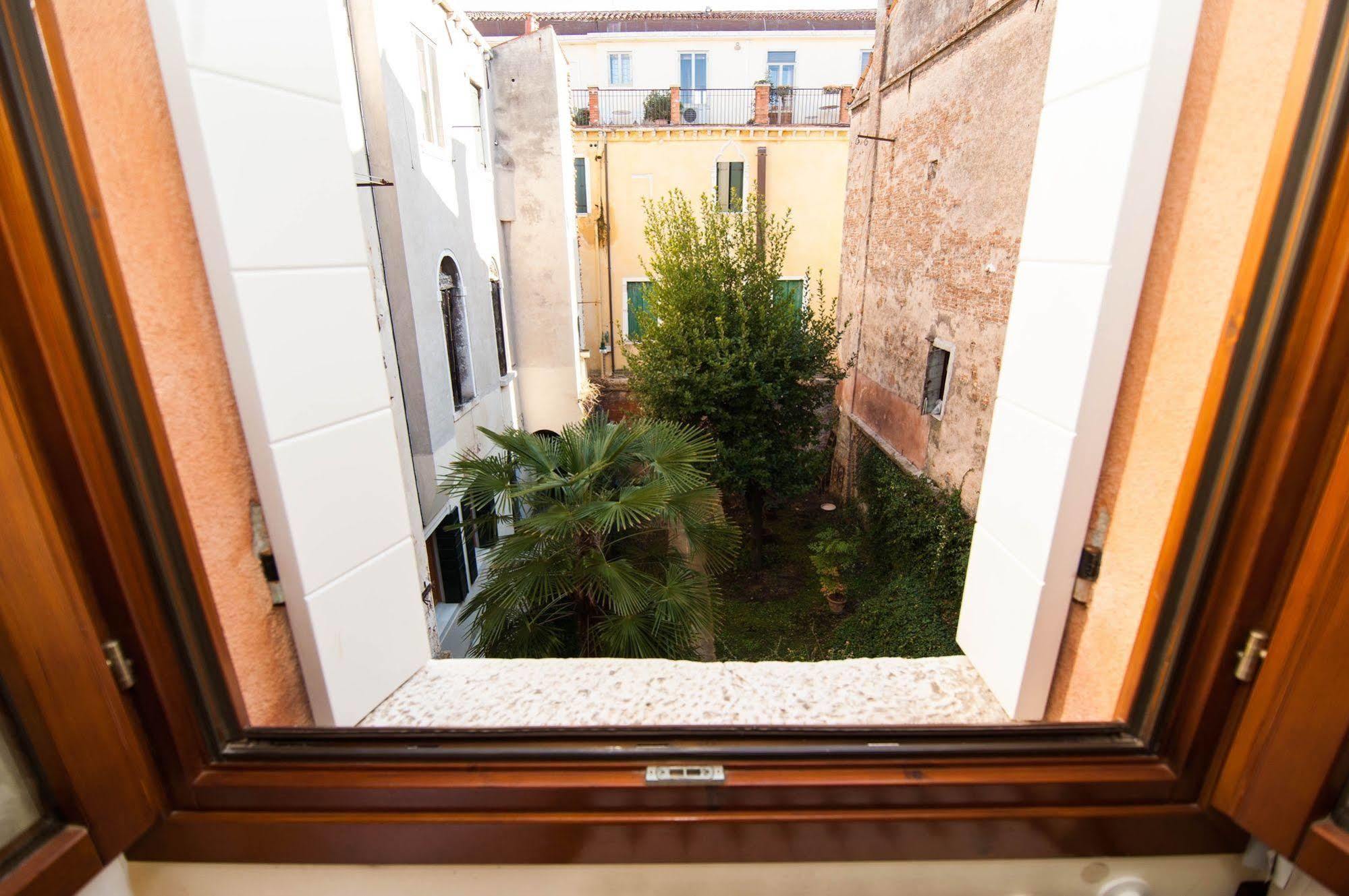 3749 Pontechiodo Bed & Breakfast Venice