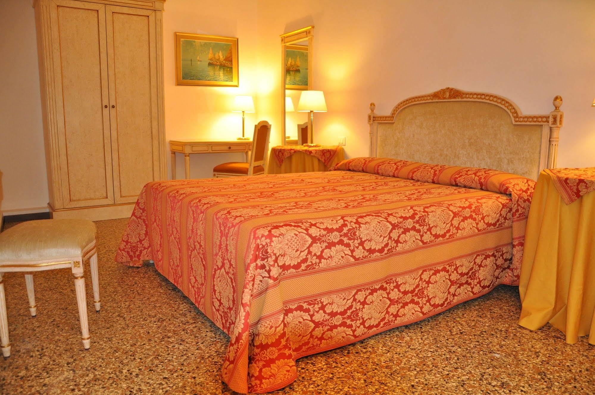 Ca' Bragadin E Carabba Venice