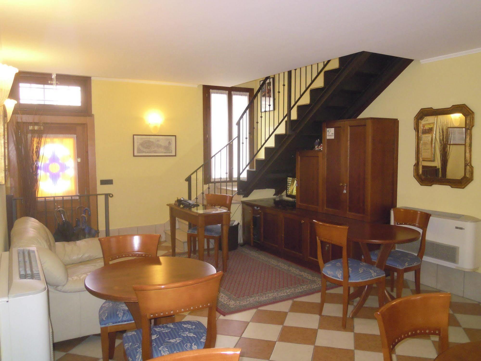 Alloggi Marinella Inn