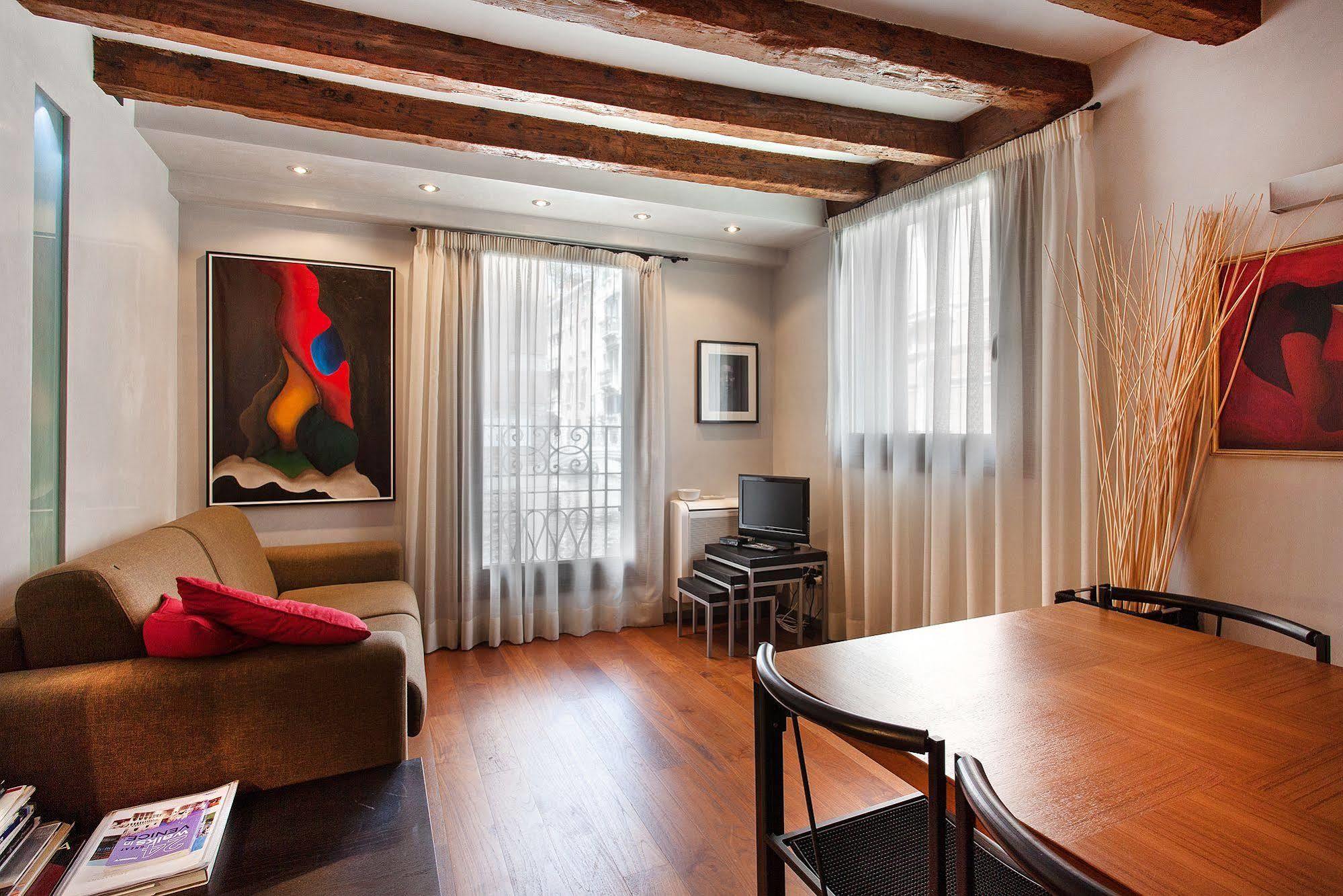 Lmv - Exclusive Apartamento