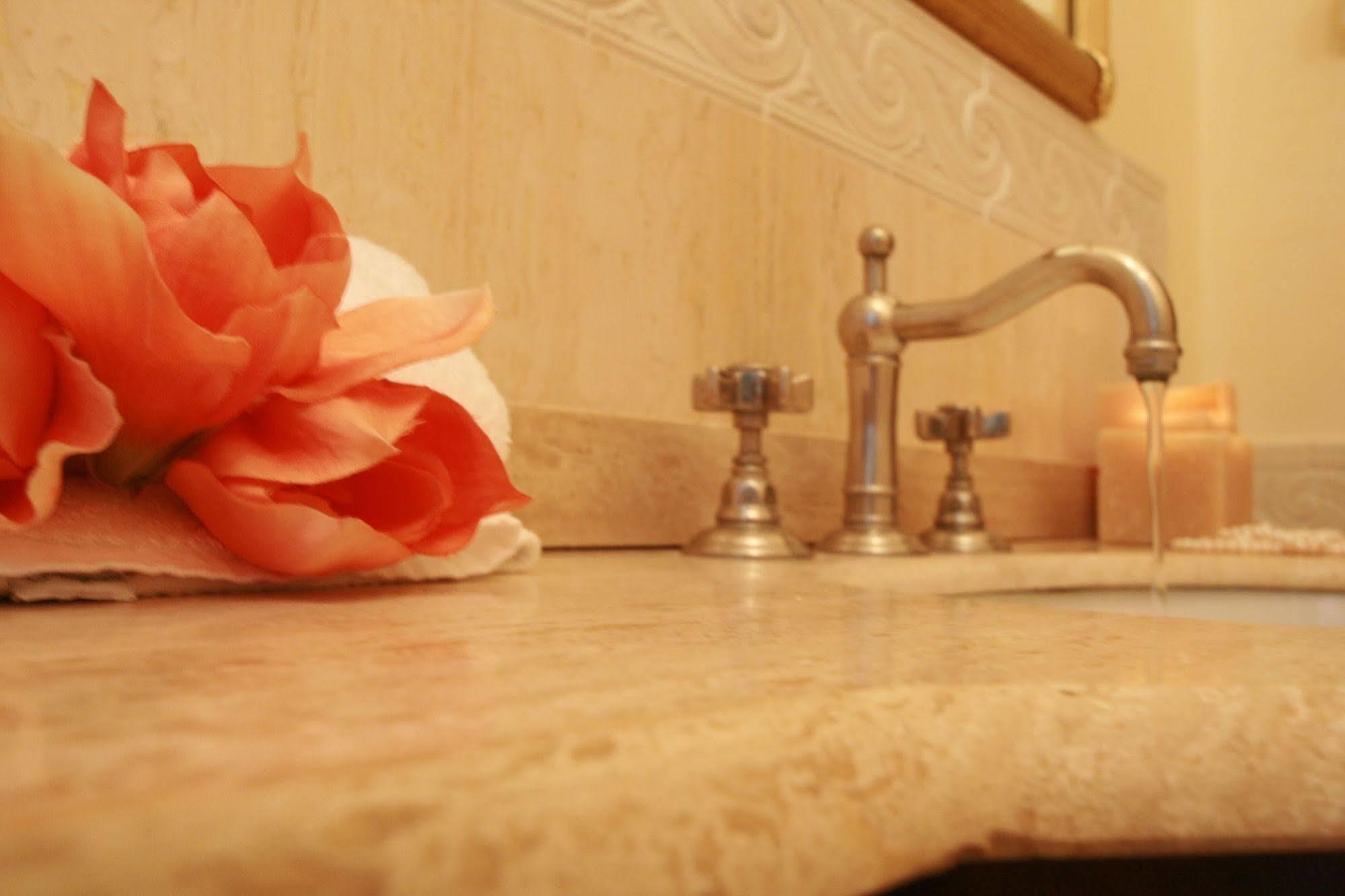 Hotel Al Ponte Dei Sospiri 4*