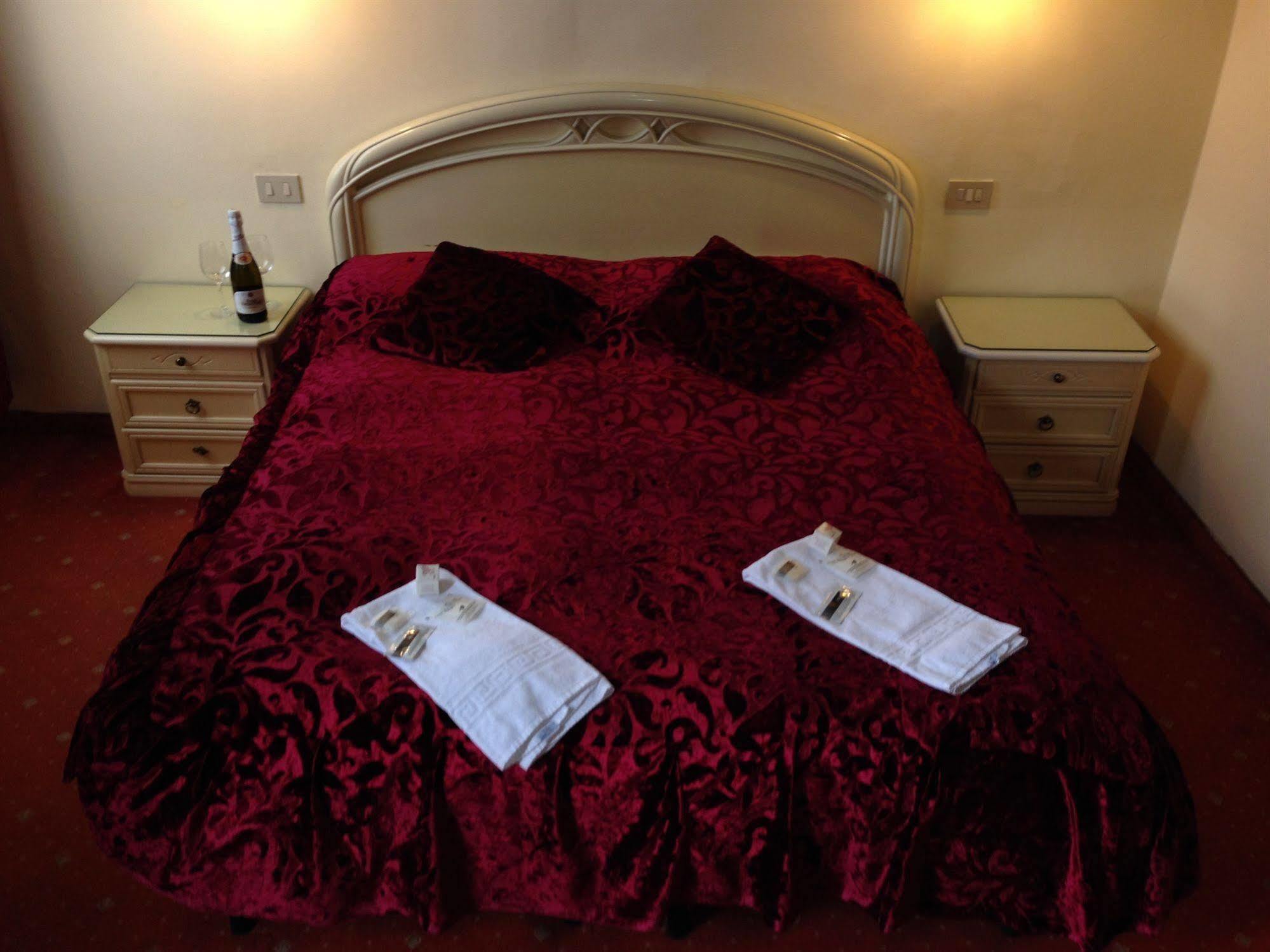 Hotel Casa Linger *