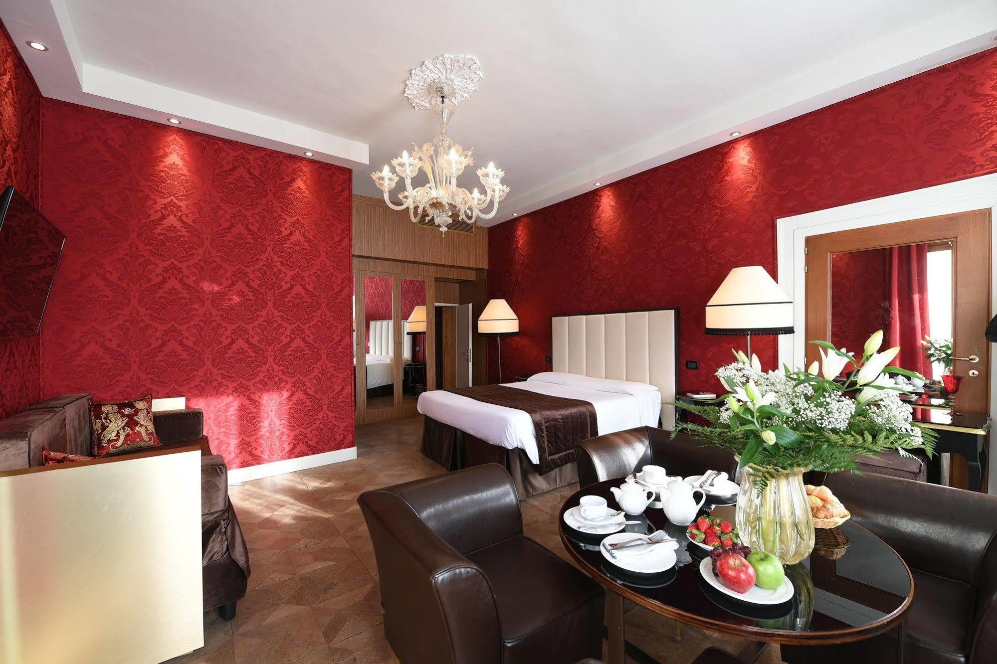 Locanda Leon Bianco On The Grand Canal Guest house Venice