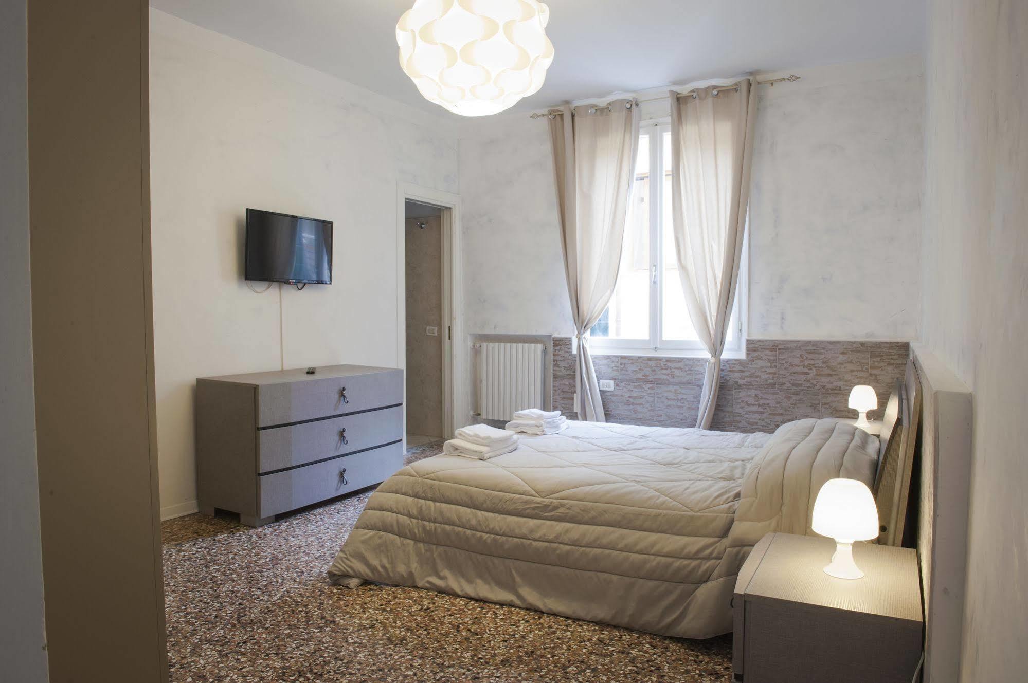 Aparthotel Porta Orientalis 2*
