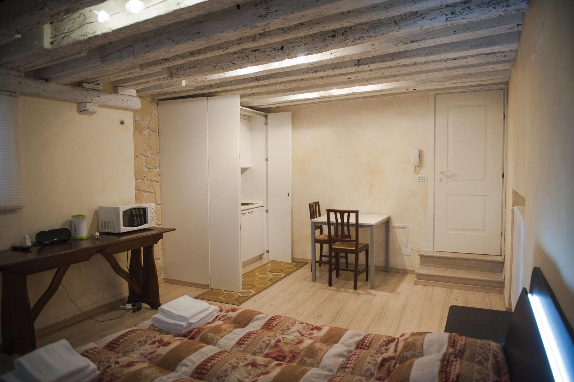 Porta Orientalis Aparthotel