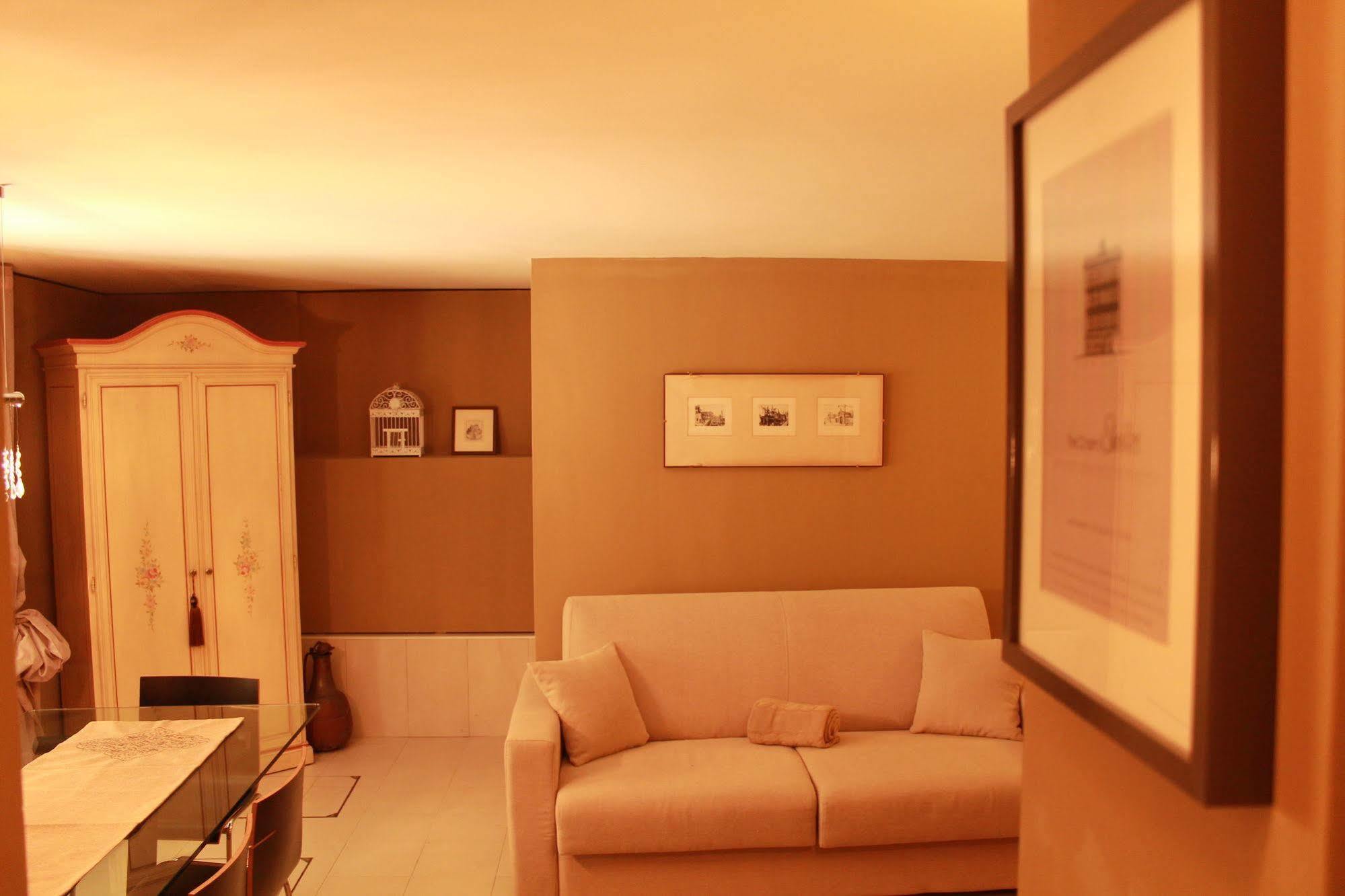 The Charm Apartment *