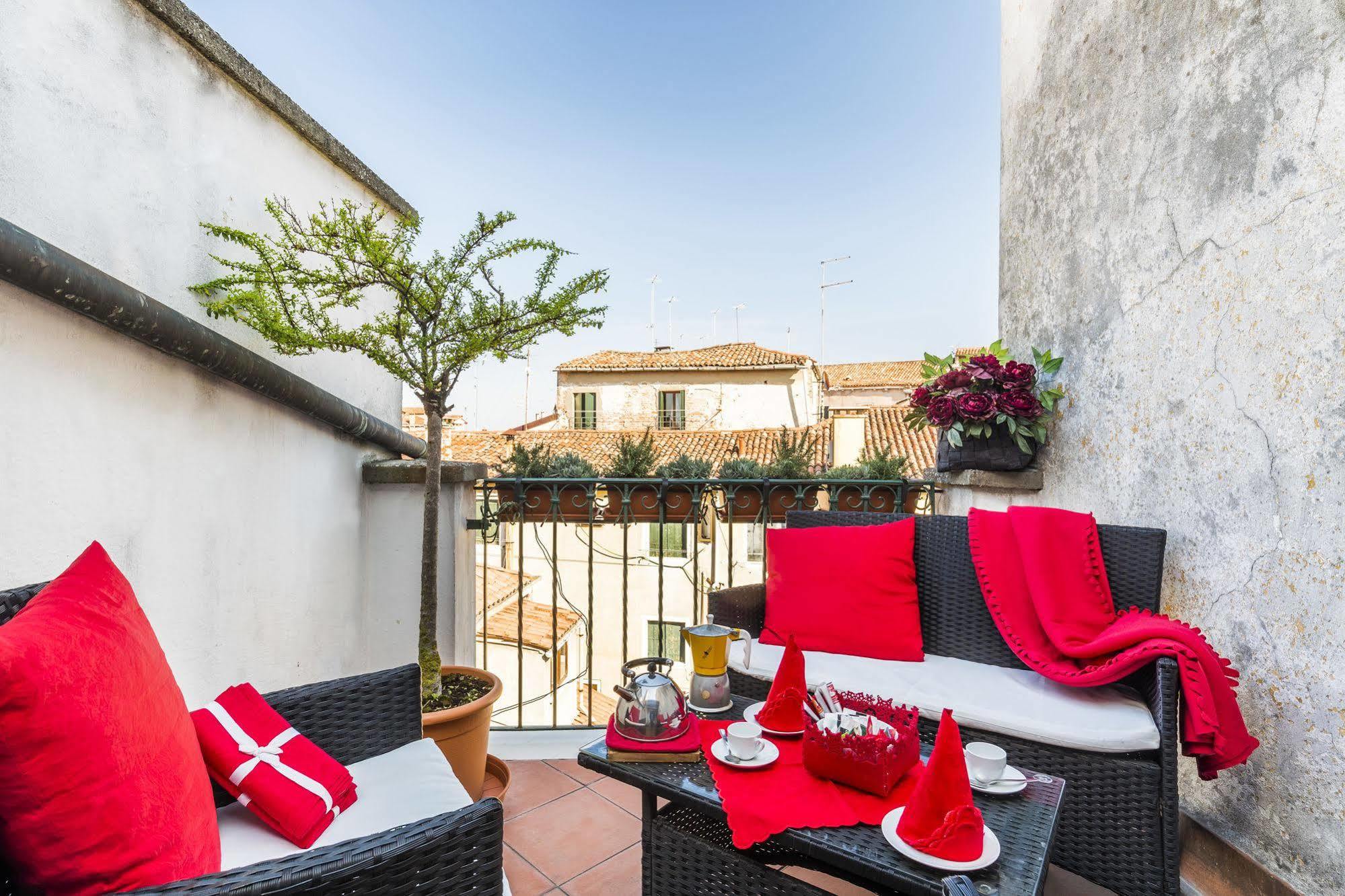 Elegant Terrace Near Piazza San Marco Last Floor No Lift * Venice
