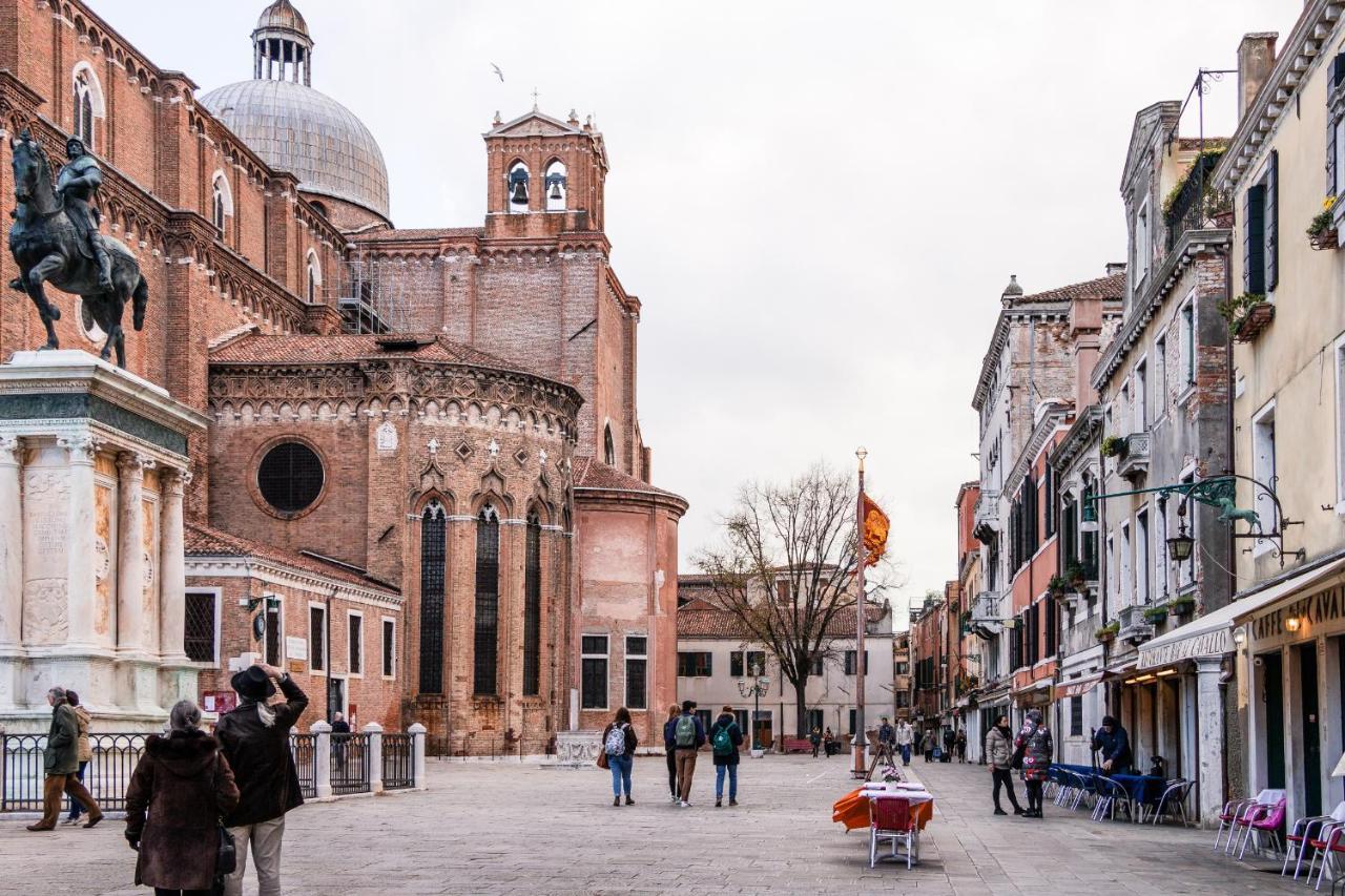 Doge's Pantheon & St.mark School In Hidden