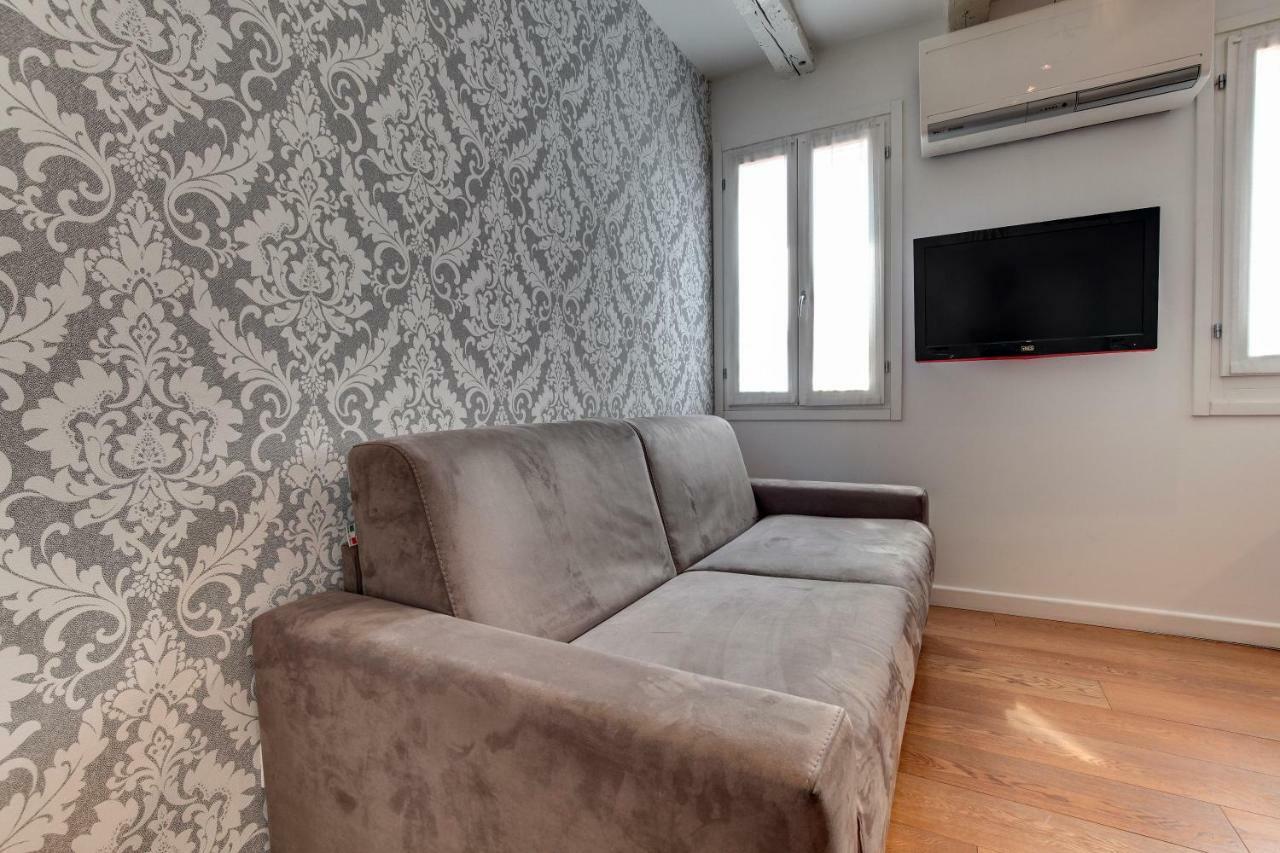 Apartment Ca' D'oro Design By Wonderful Italy *