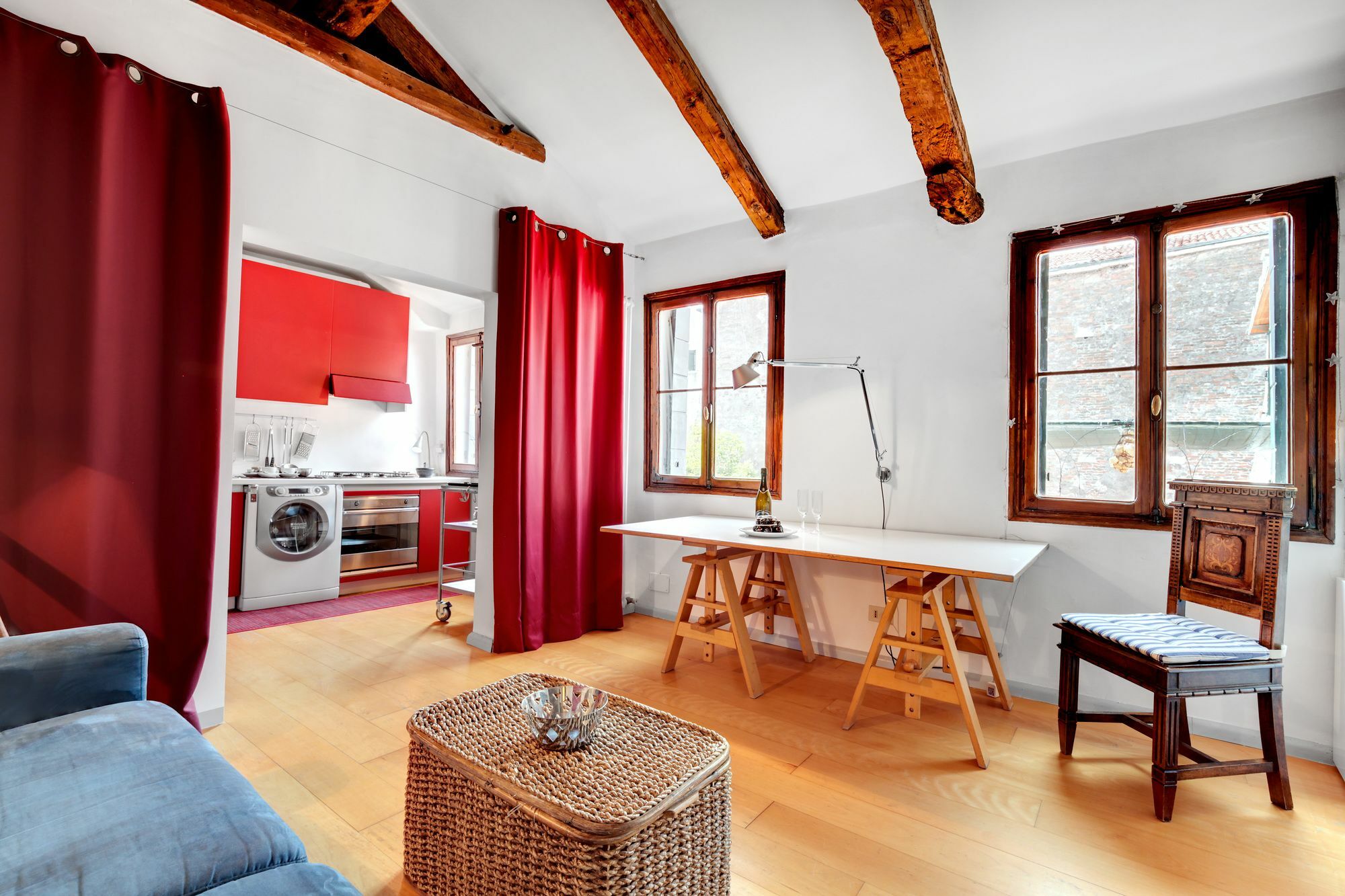 Bragora Smoochy Attic Apartment *