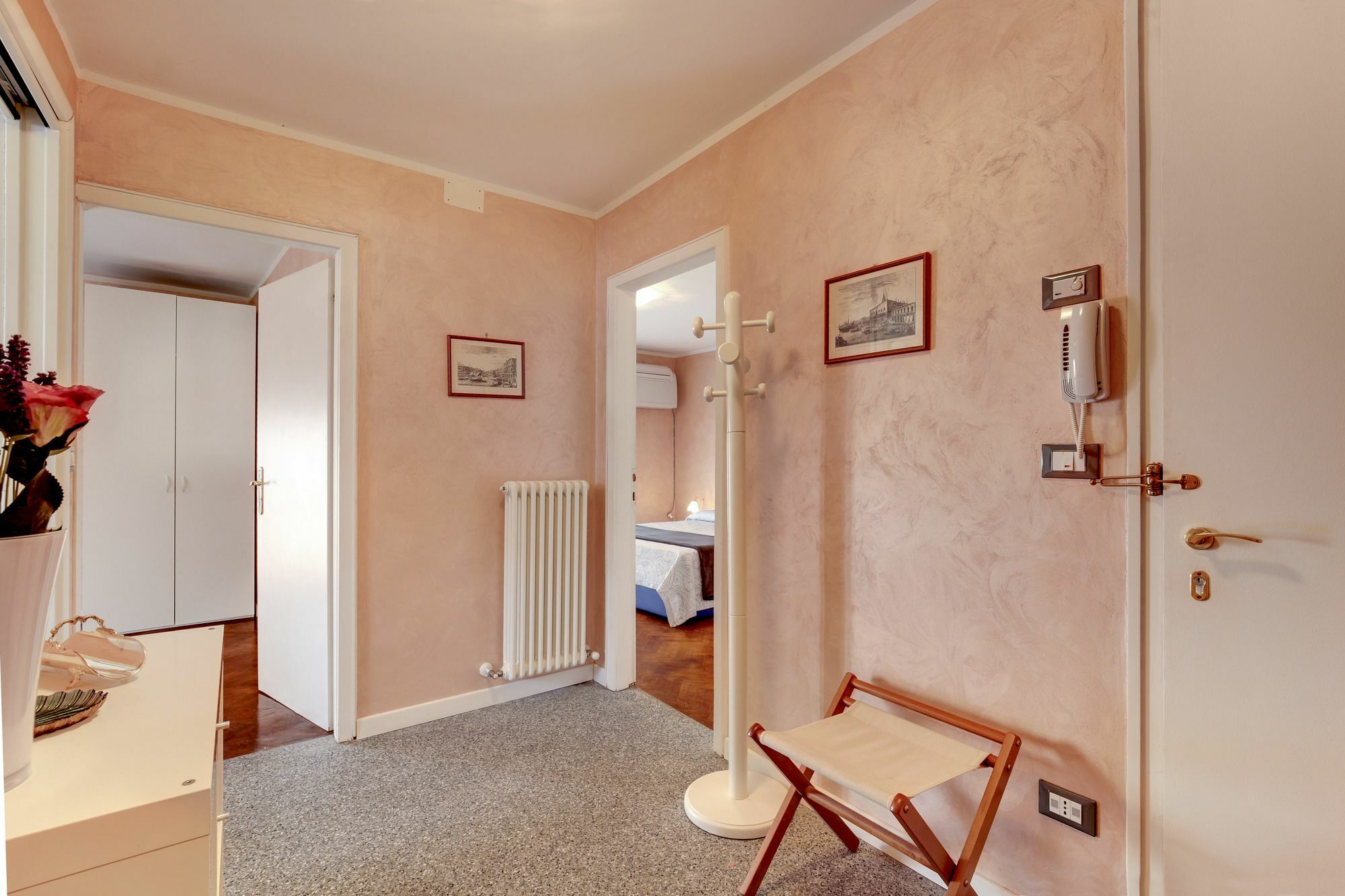 Guglie Design Apartment