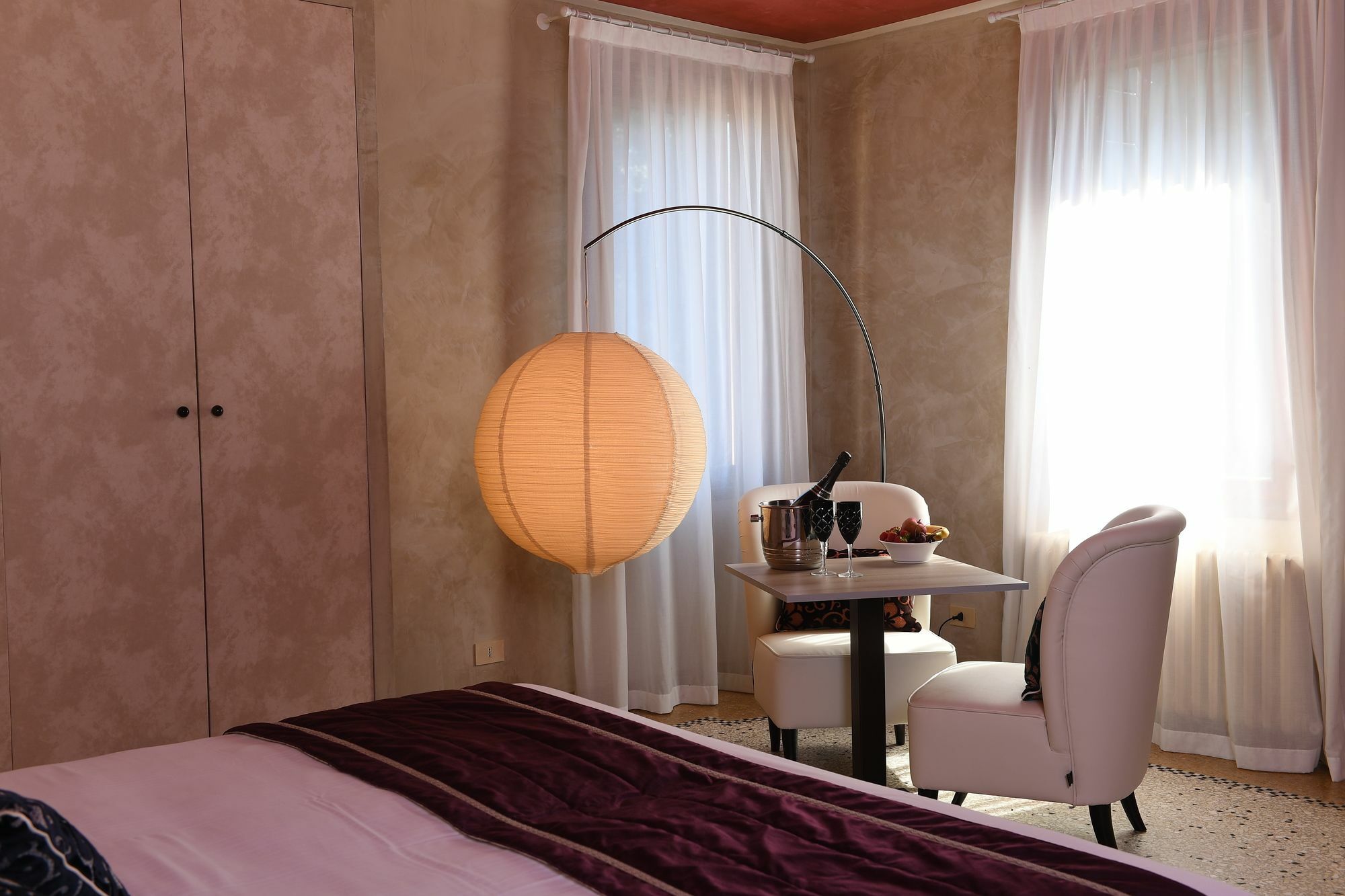 Mio 2* Venice