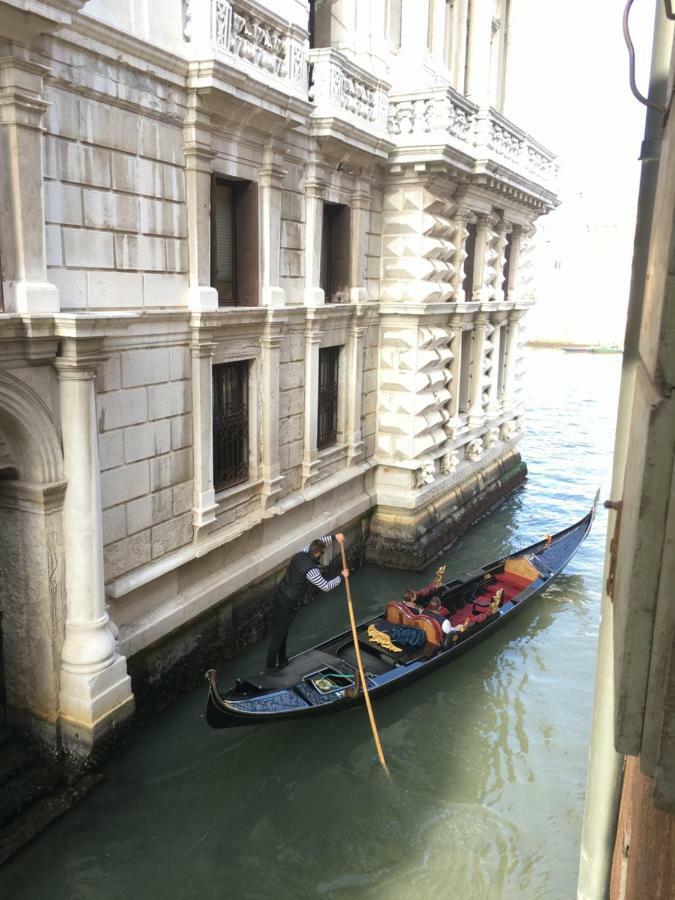Ca' Correggio Apartment