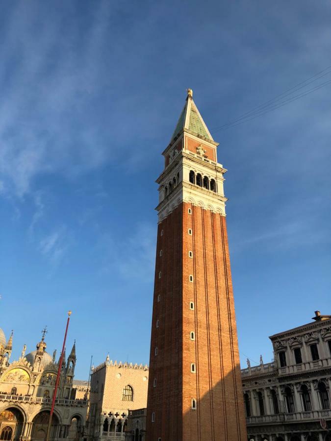Venetian Infinity * Venice