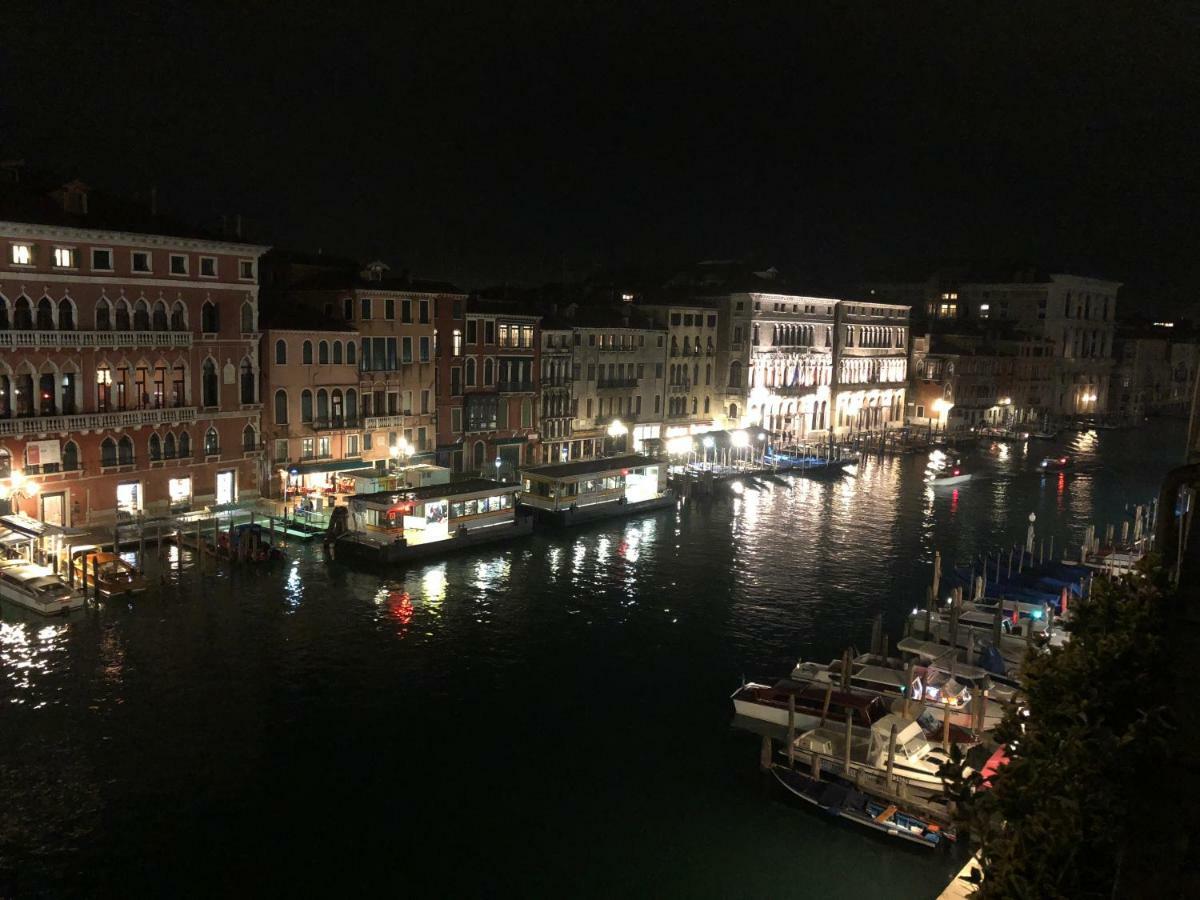 Rialto Terrace On The Grand Canal *