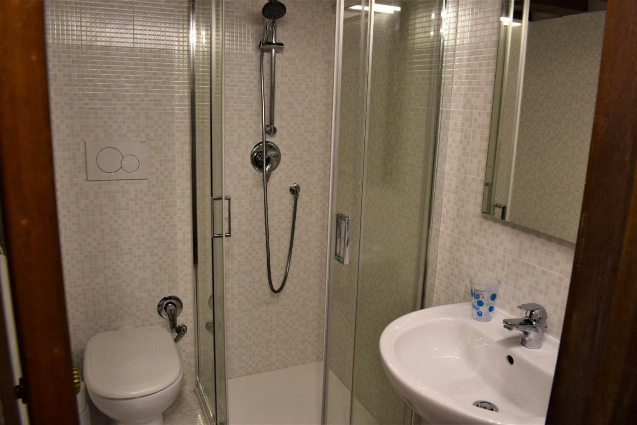 Apartment Mezzanino On Canal Venice