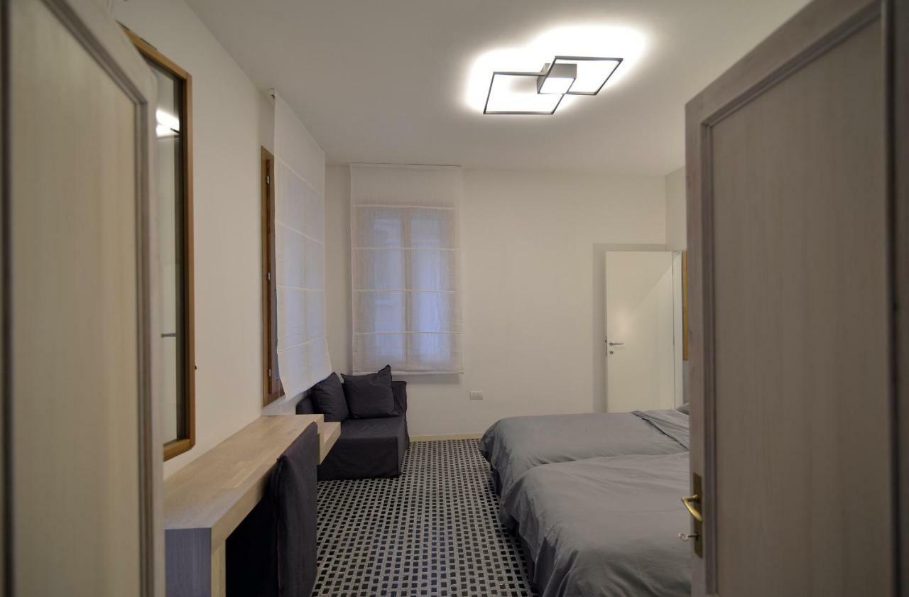 Carbonaia Guest house *