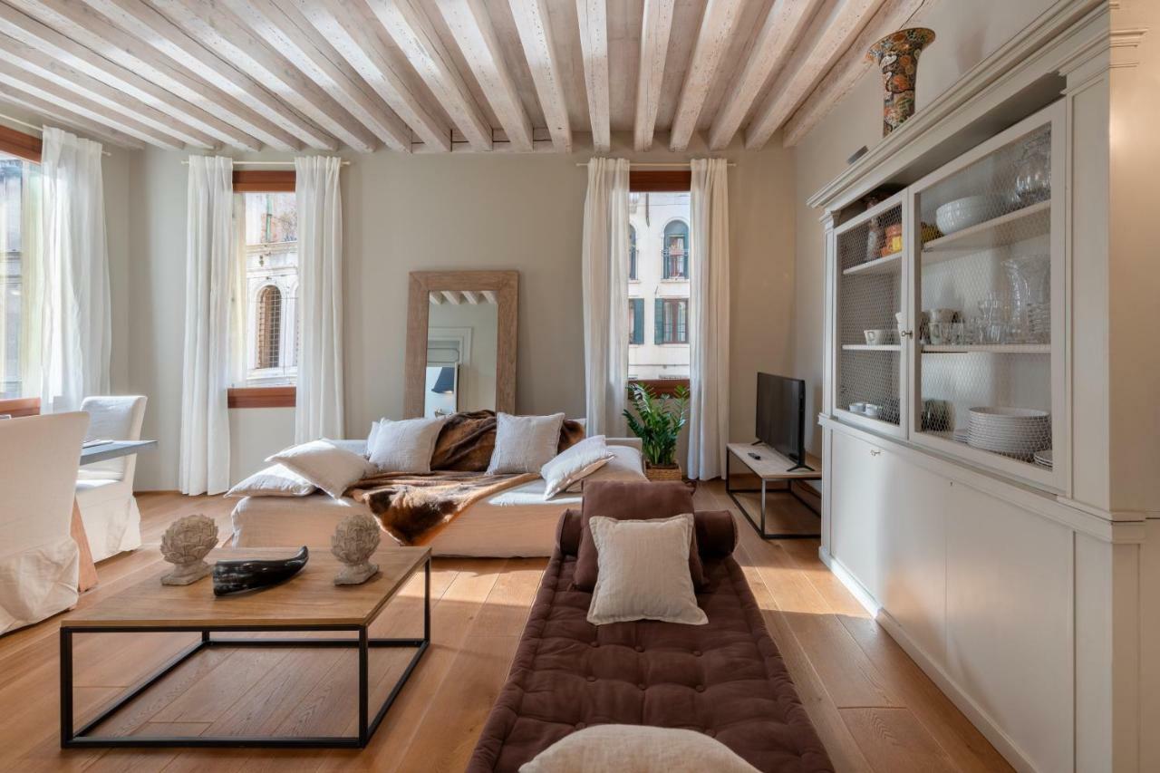 Bridge Of Sighs Luxurious Apartment Venice