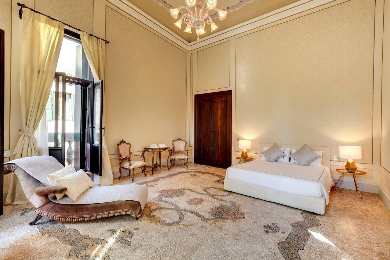 Palazzo Pisani * Venice