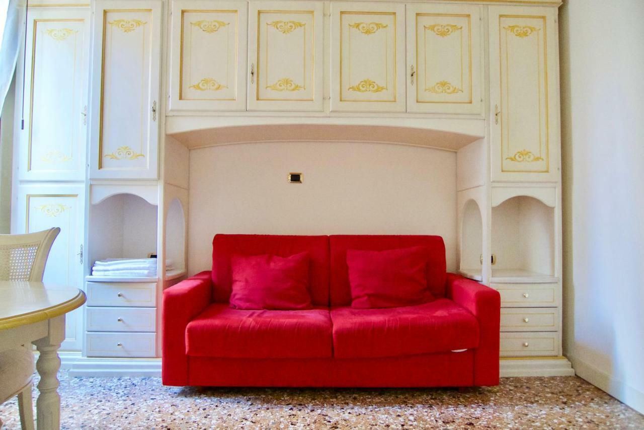 Melusina Rialto Apartment Venice