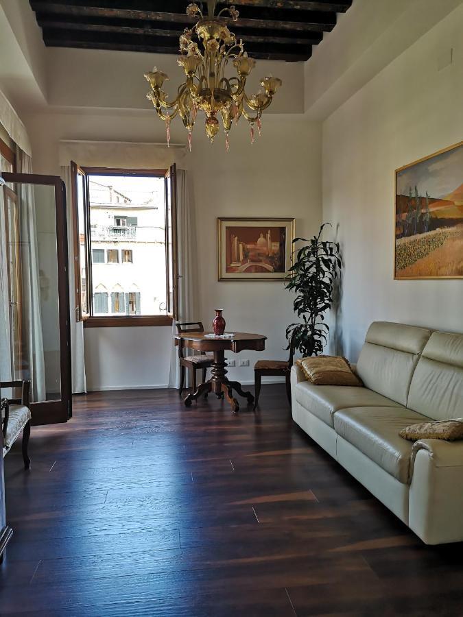 Apartment Guglie Palace *
