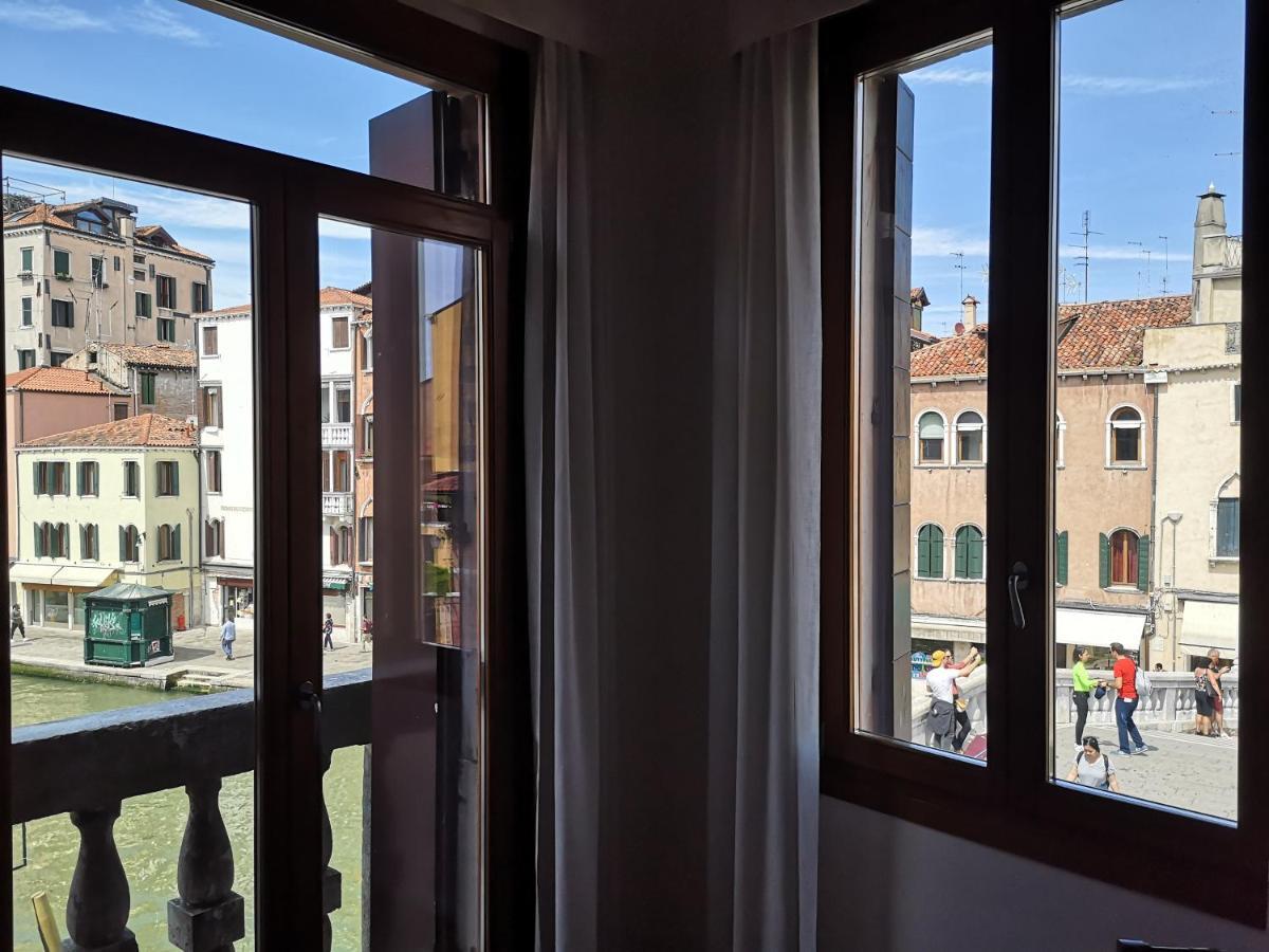 Guglie Palace * Venice