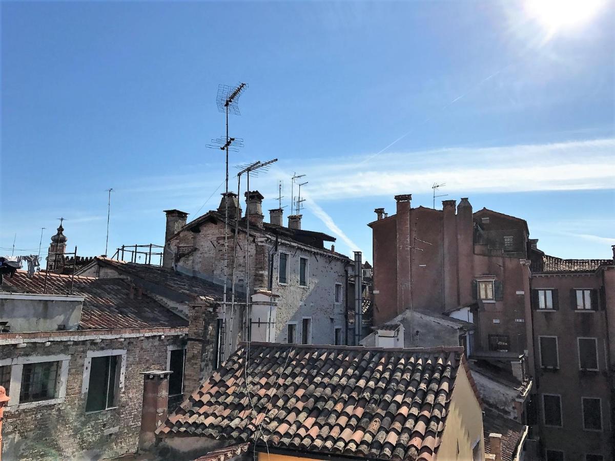 Casa Tella *