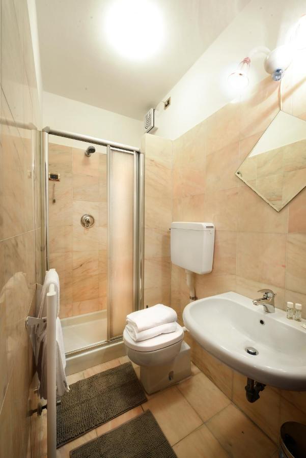 Anzolo Palace - & Guest house Venice