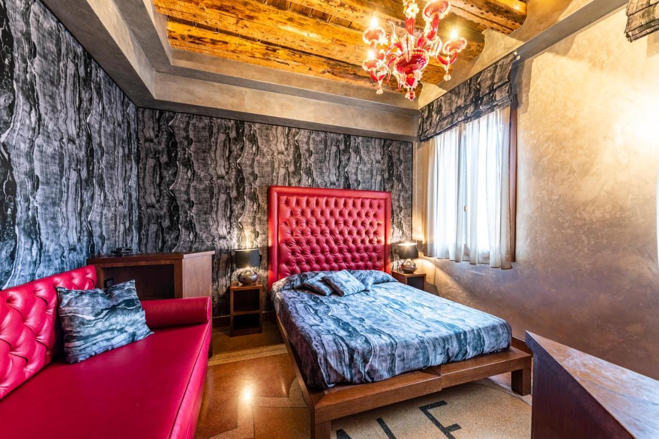 Hotel Abbazia Venice