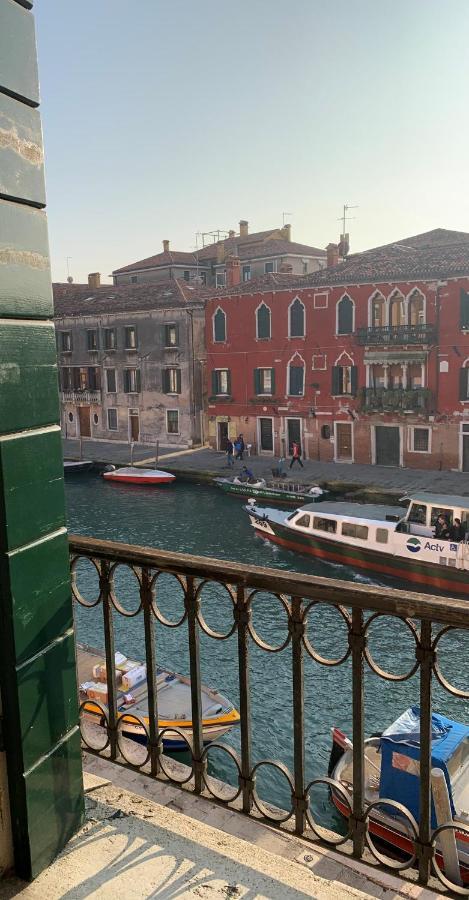 Venice My Friends Canal View Veneza