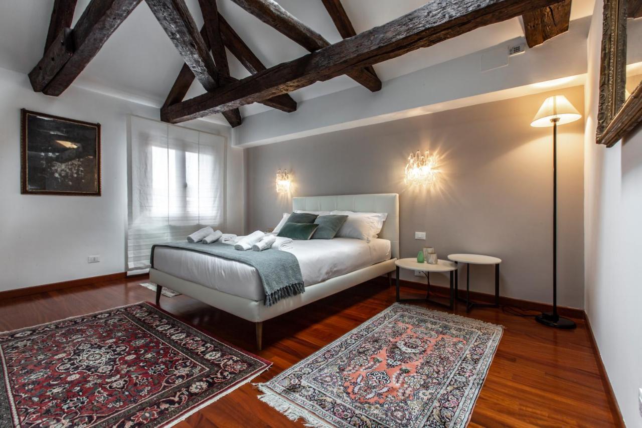 Apartment San Pantalon Luxury Penthouse R&r