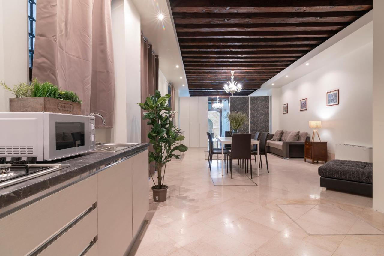 Apartamento Riva Palace By Wonderful Italy *