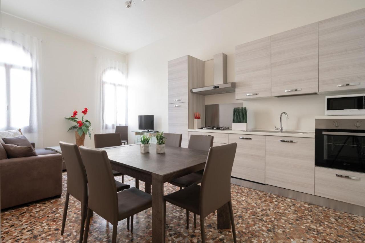 Apartment Dorsoduro Charme By Wonderful Italy *