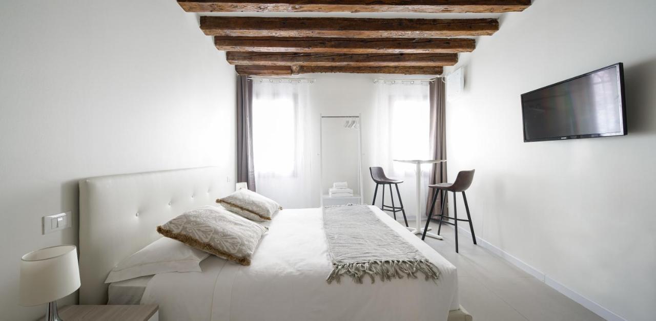 Apartment Dorsoduro Charme By Wonderful Italy *
