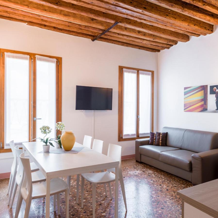 Apartment Dorsoduro Charme By Wonderful Italy *